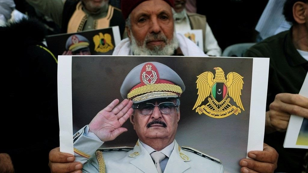 حفتر يؤكد استمرار العمليات العسكرية