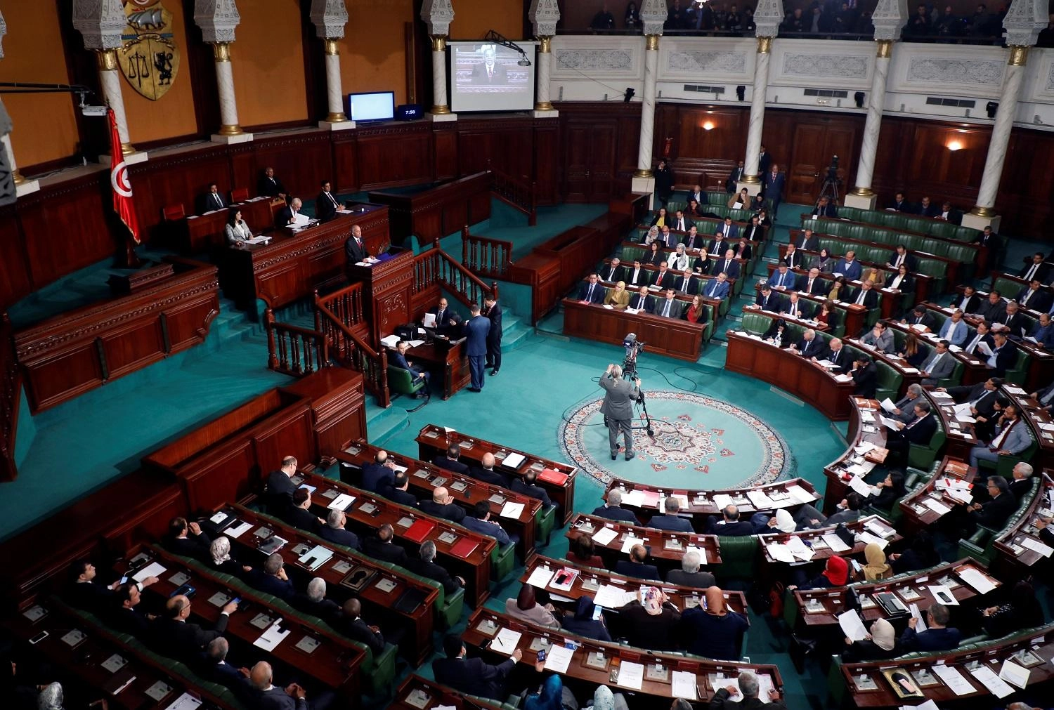 البرلمان التونسي يرفض منح الثقة للحكومة المقترحة