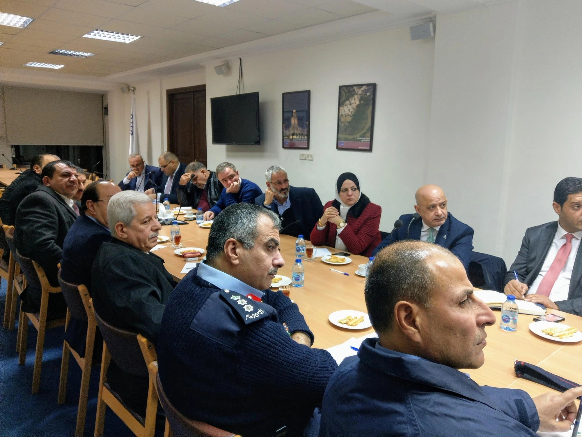 توصية بوضع إجراءات بديلة عن حبس المدين