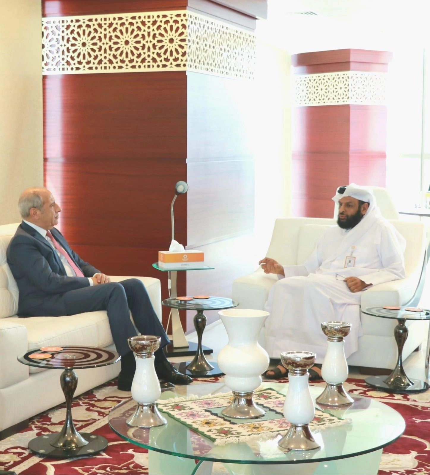 سفير الأردن في قطر يبحث التعاون مع منظمة التعاون الإسلامي