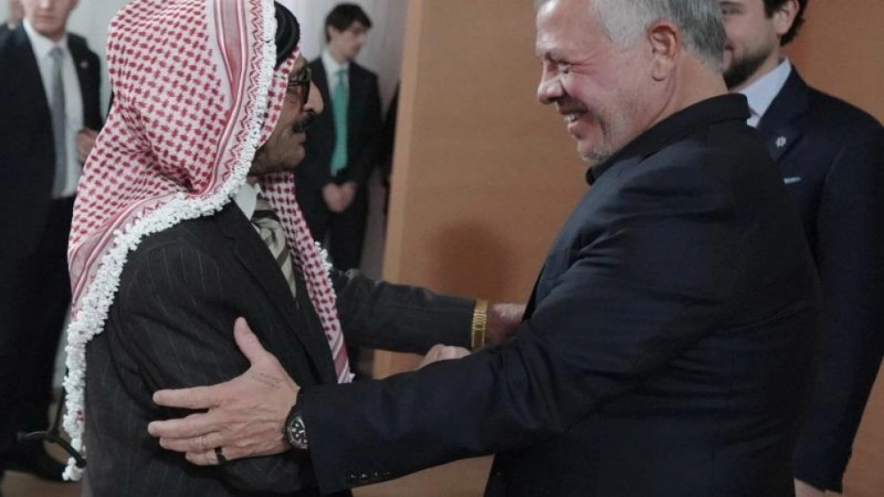 الملك يلتقي ممثلي المجتمع المحلي في محافظة العقبة