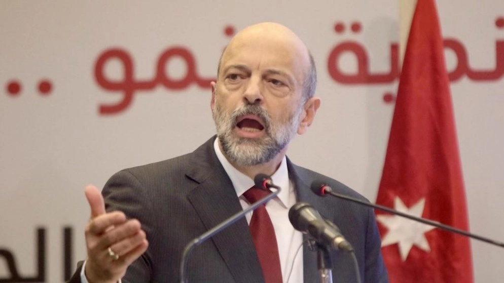 الرزاز يوجه باستحداث أسواق لأصحاب "البسطات"