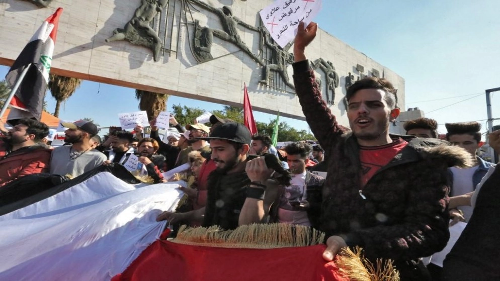 متظاهرون عراقيون يرفضون رئيس الوزراء الجديد