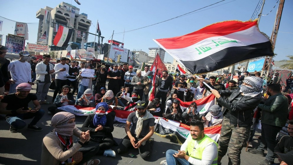 السيستاني يدعو الأمن العراقي لحماية المحتجين
