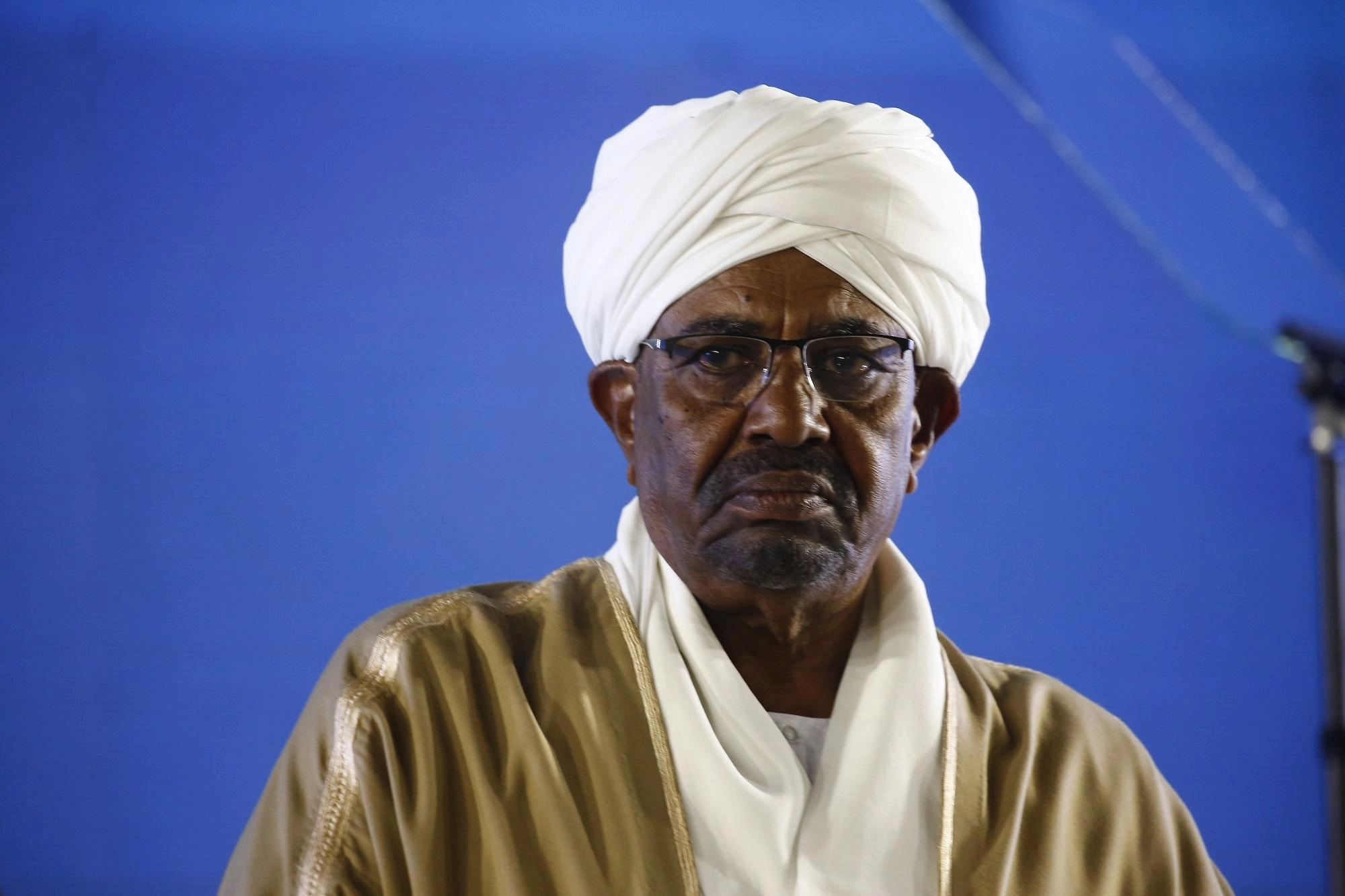 إرسال البشير إلى المحكمة الجنائية بسبب جرائم