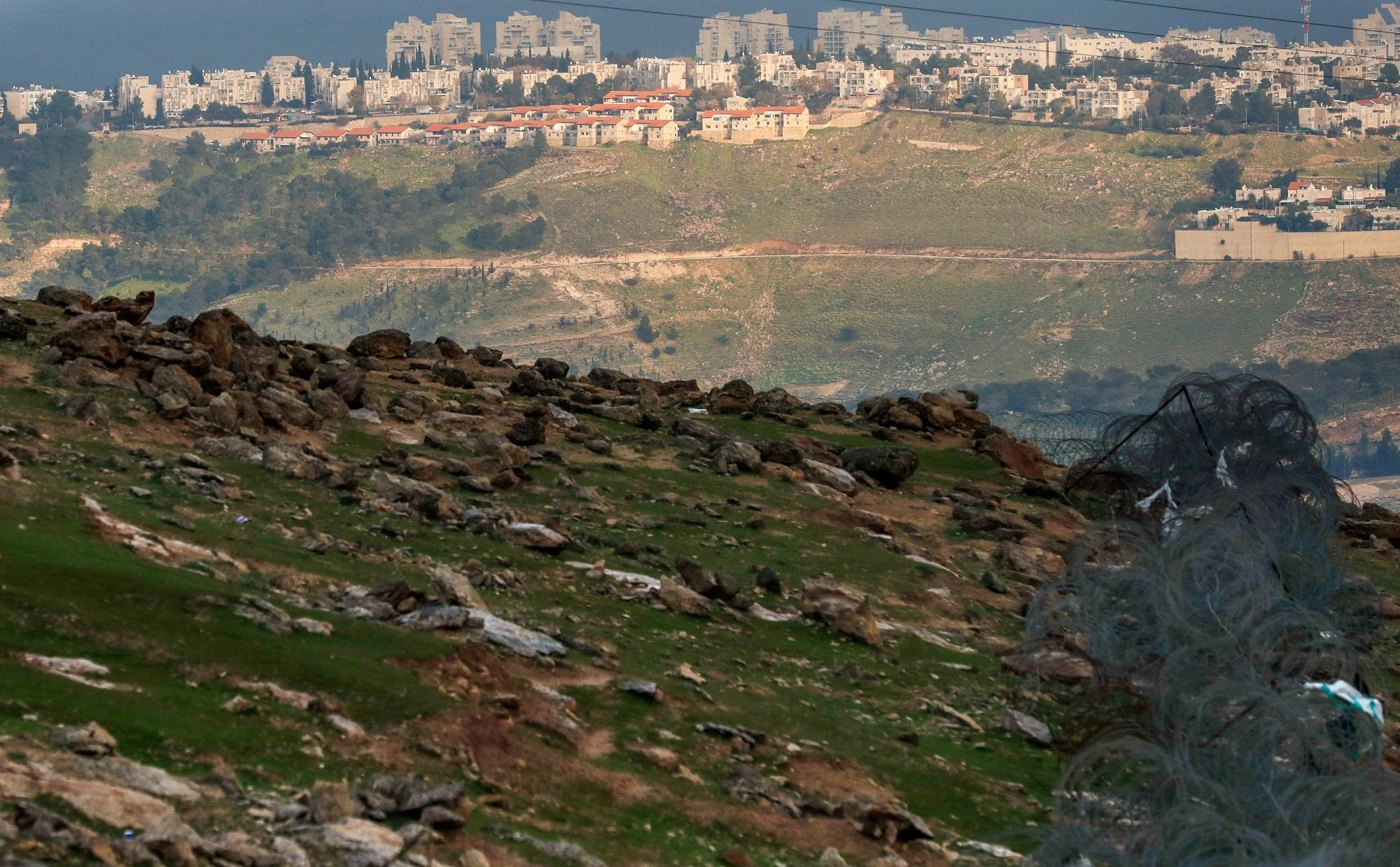رئيس وزراء فلسطين: ملاحقة قانونية لشركات مرتبطة بالاستيطان