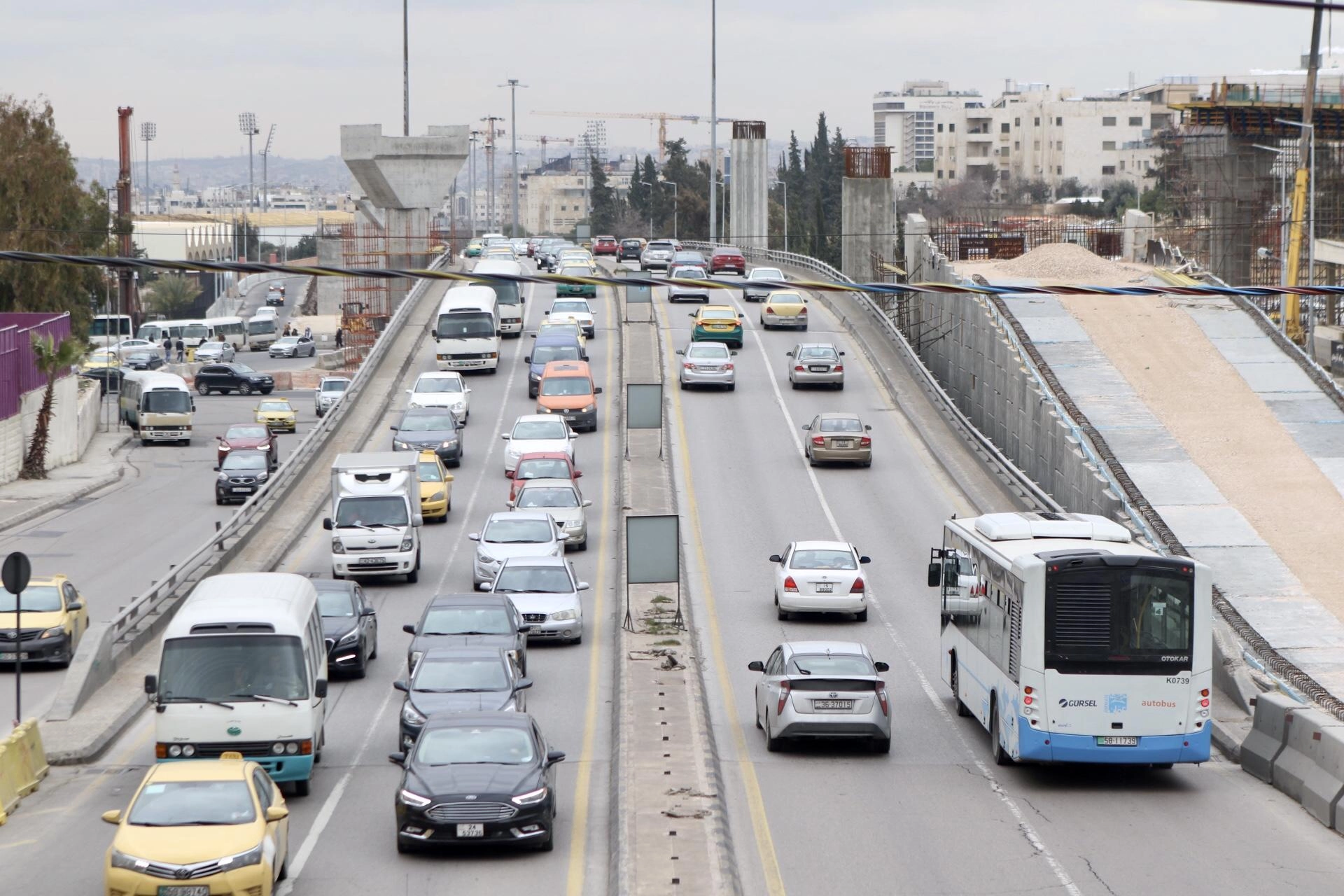 لجنة لإعادة النظر بتحديد العمر التشغيلي لمركبات النقل العام