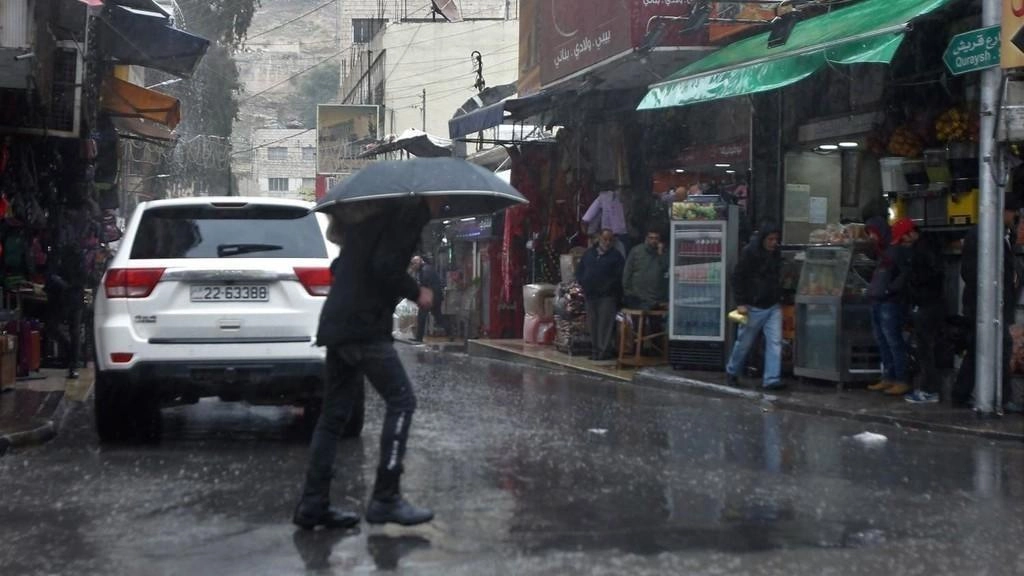 أجواء باردة وتوقع أمطار