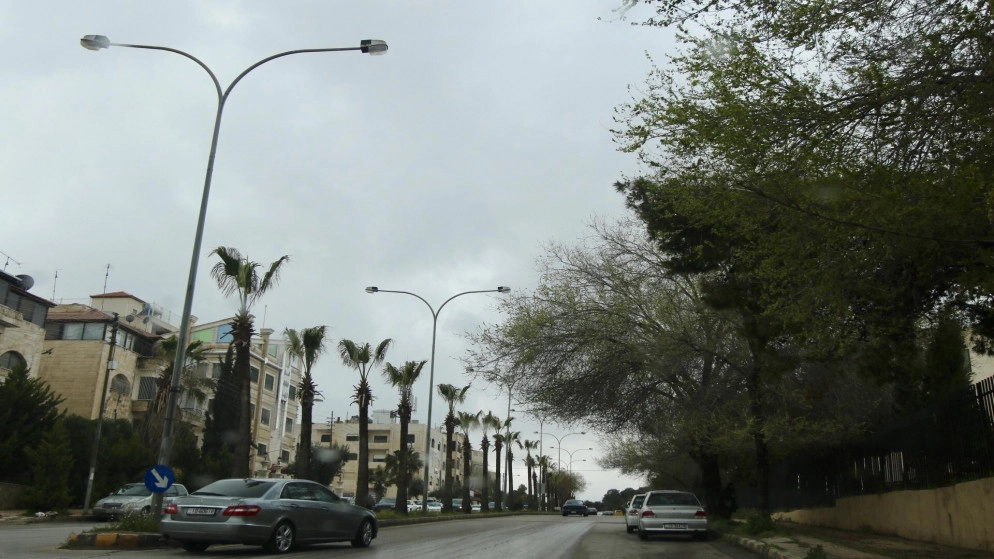 طقس غائم وتوقع أمطار