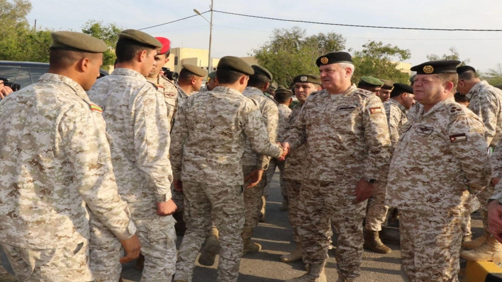 رئيس هيئة الأركان يتفقد عددا من وحدات المنطقة العسكرية الوسطى