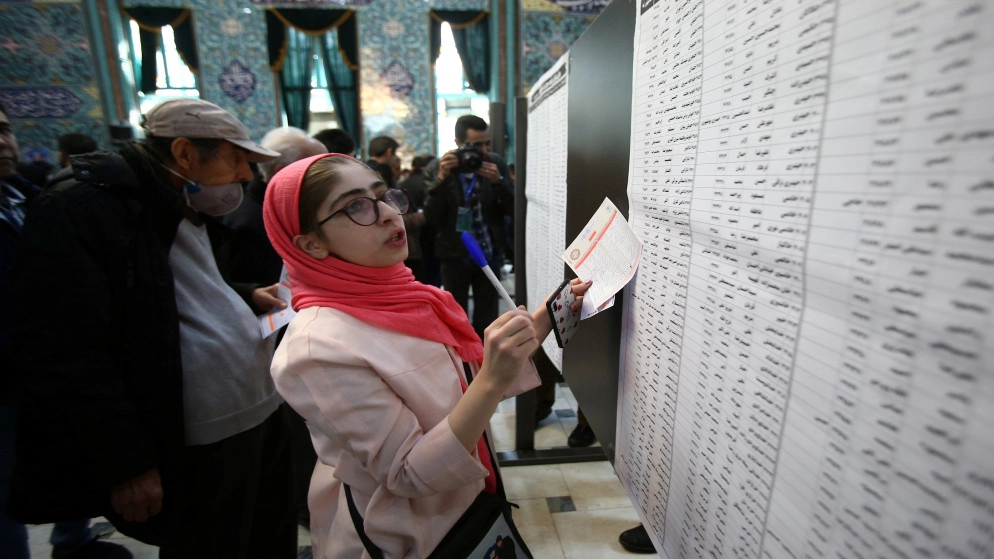 تمديد التصويت في الانتخابات البرلمانية بعد "إقبال كثيف"