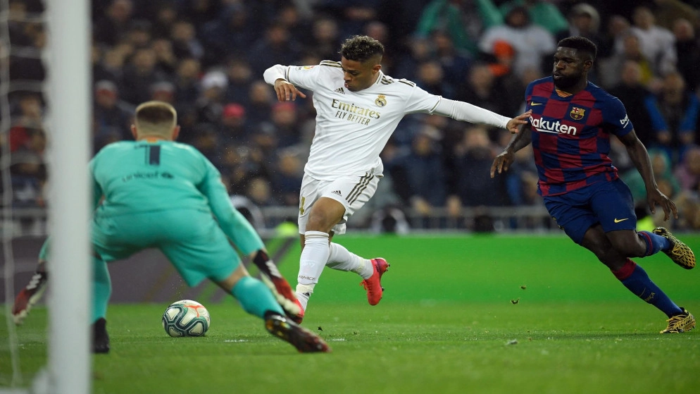 ريال مدريد يحسم الكلاسيكو لأول مرة بين جماهيره منذ 2014