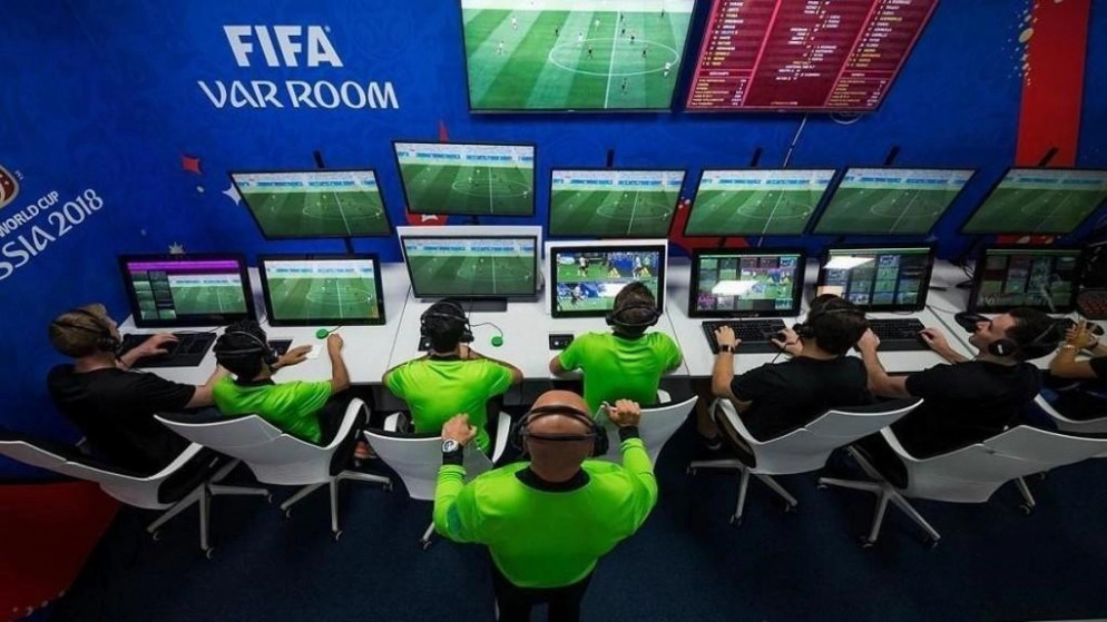 دراسة تطبيق تقنية "الفار" مع بداية إياب دوري المحترفين