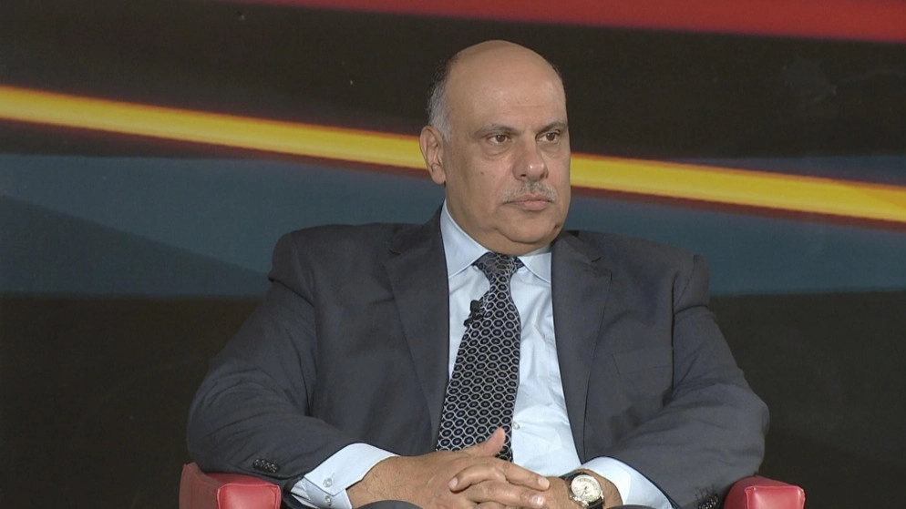 وقف طلبات توظيف من تجاوز 48 عاما "غير مخالف للدستور"