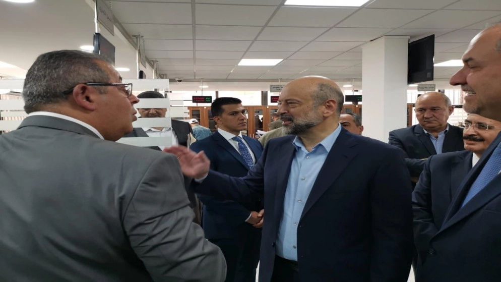 خطة لإقامة مراكز خدمات حكومية شاملة في المحافظات