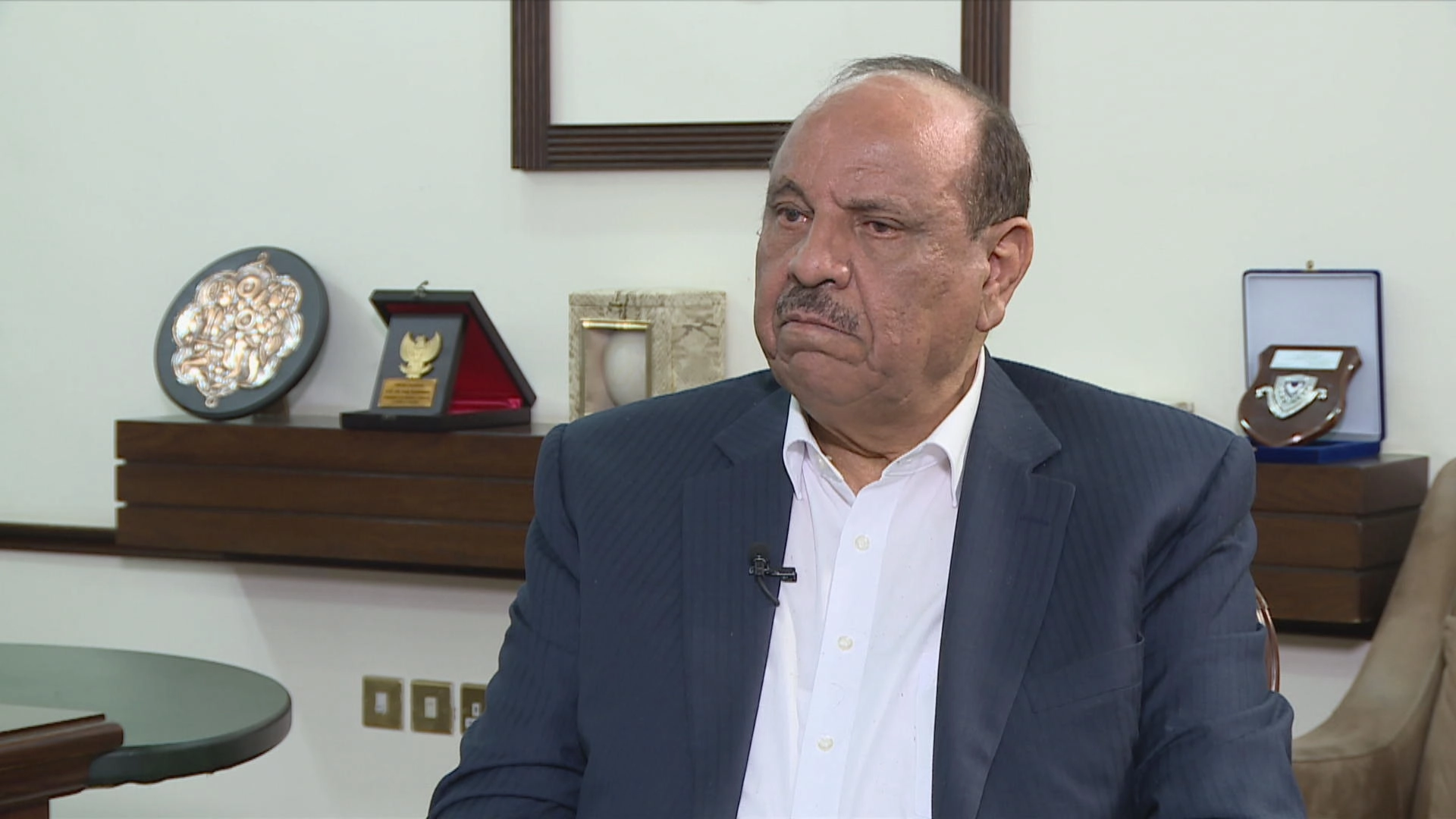 وزير الداخلية: لم تعزل أي محافظة ولا تفكير بالأمر