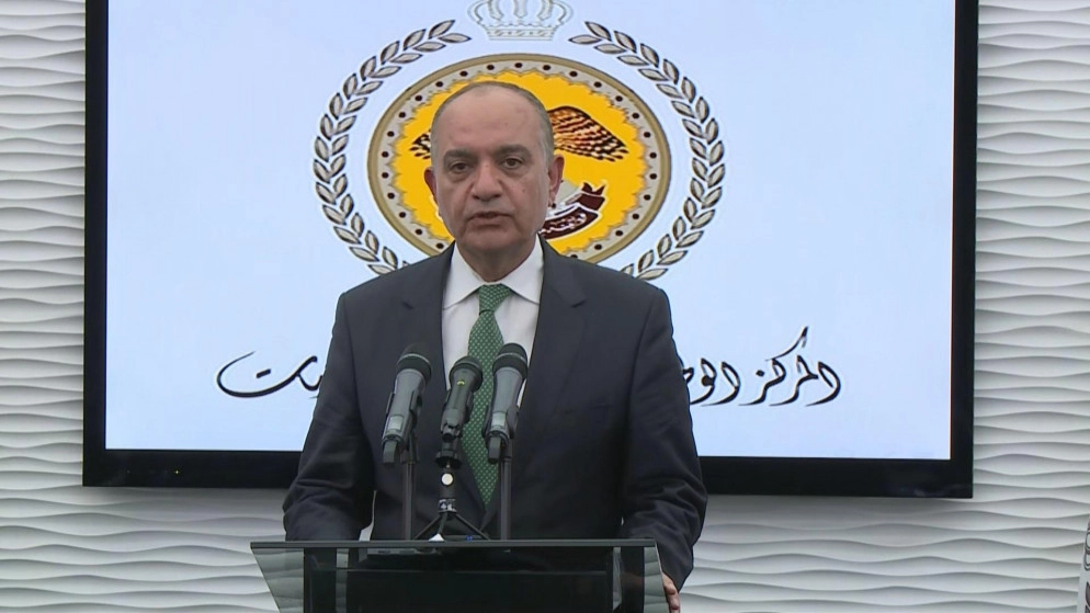 وزير الإعلام: توزيع الخبز مستمر والمخزون كافٍ ولا داعي للقلق