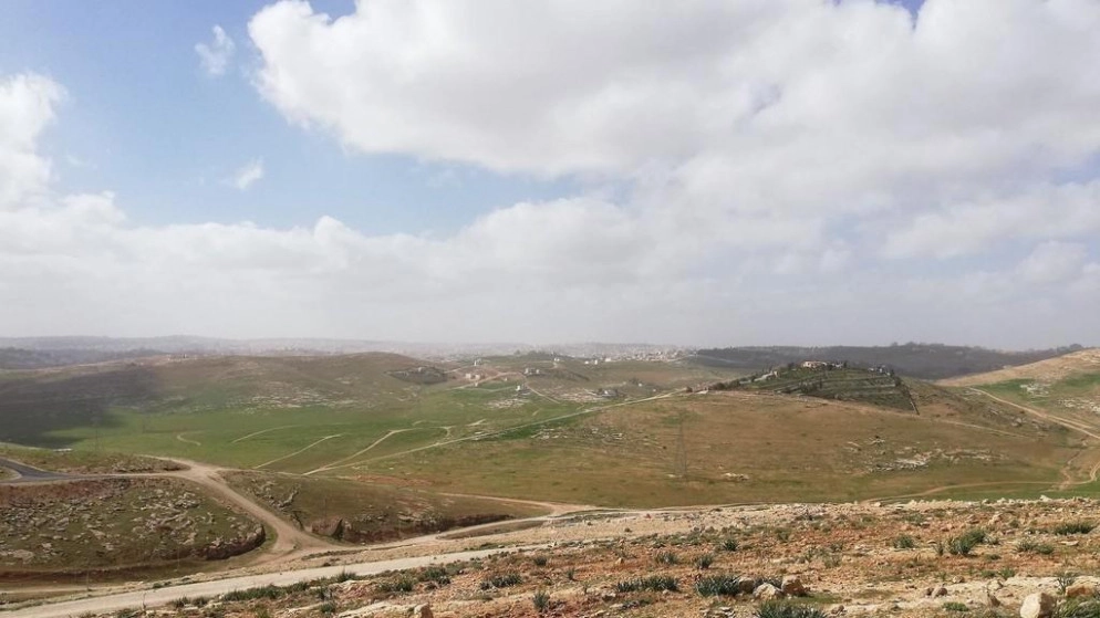 أجواء مشمسة وربيعية