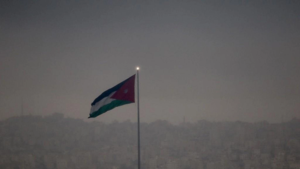 أجواء مغبرة مع توقع هطول الأمطار