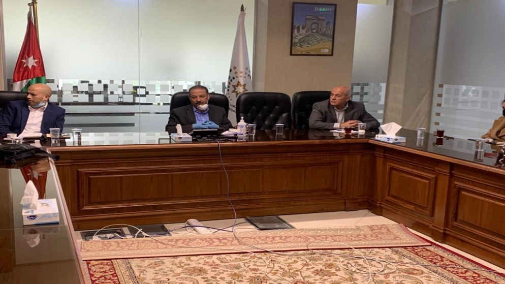 تنسيق مع مركز الأزمات لإصدار تصاريح لشركات الاتصالات