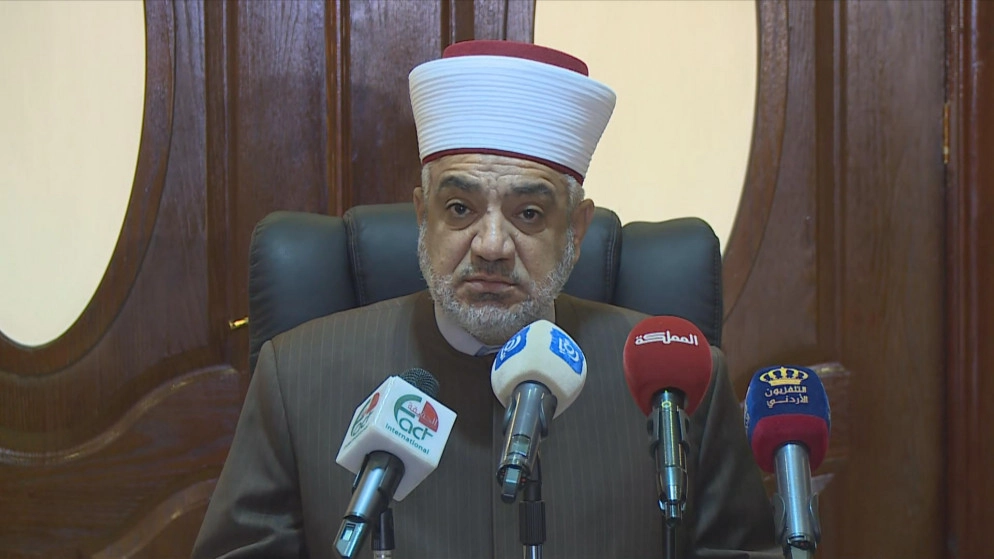 1.2 مليون دينار قدمها صندوق الزكاة لأسر محتاجة