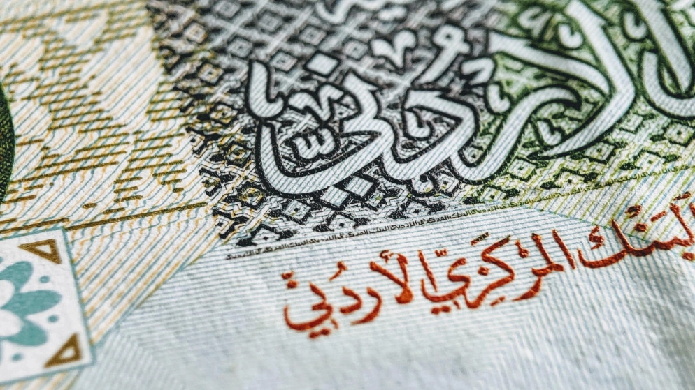 44% يعتقدون بتقديم مساعدات عينية لعمال المياومة