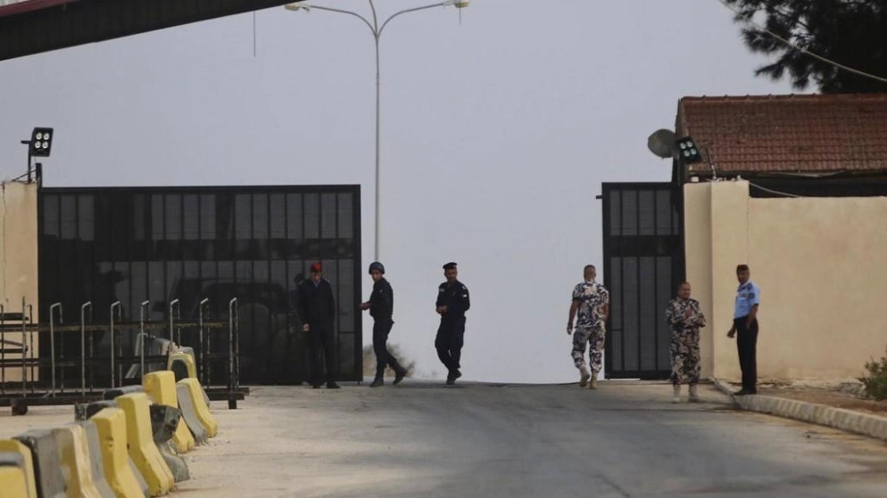 إغلاق المعابر الحدودية مستمر ومرتبط بتطورات داخلية وخارجية