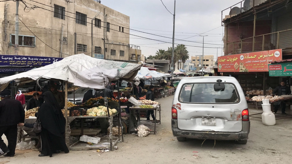 الرزاز يتعهد بتطوير إجراءات لحماية العاملين بالمياومة