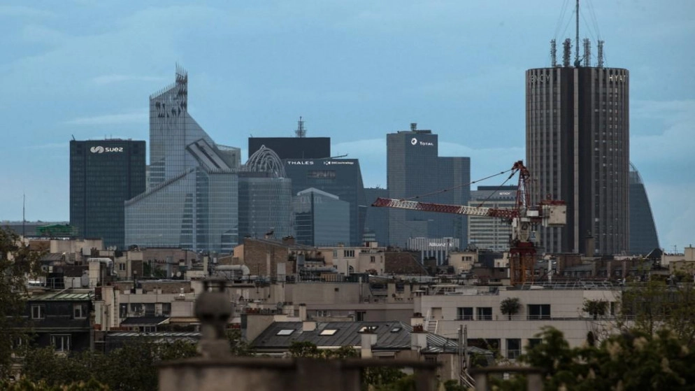 المركزي الفرنسي يتوقع تراجع الناتج المحلي 8%