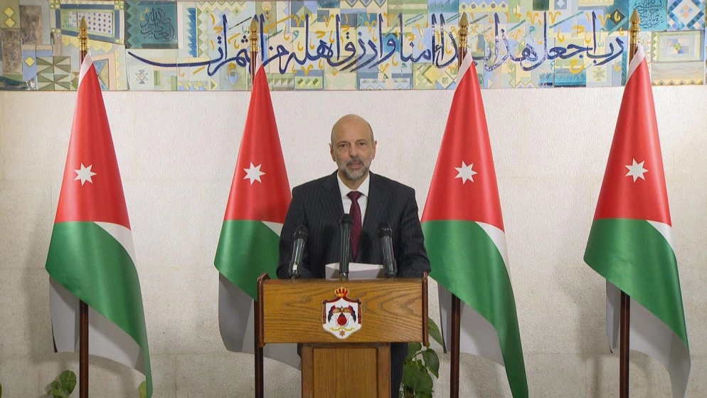 رئيس الوزراء: نعيش مرحلة احتواء الفيروس