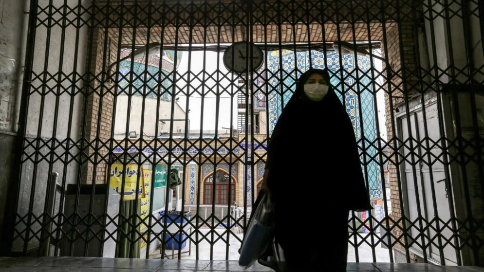 إيران تعلن 96 وفاة إضافية بالفيروس وتؤكد تراجع الإصابات