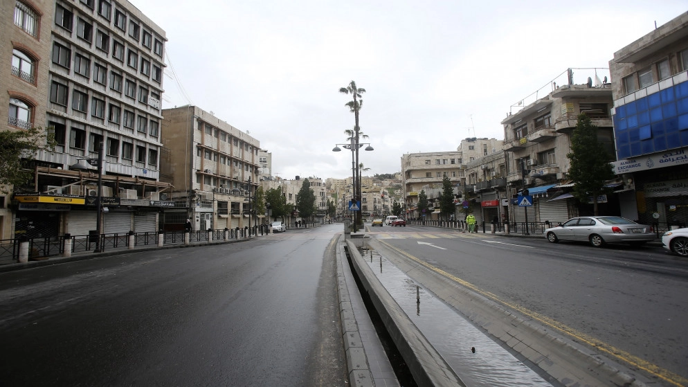 بدء حظر تجول شامل لـ 24 ساعة في الأردن