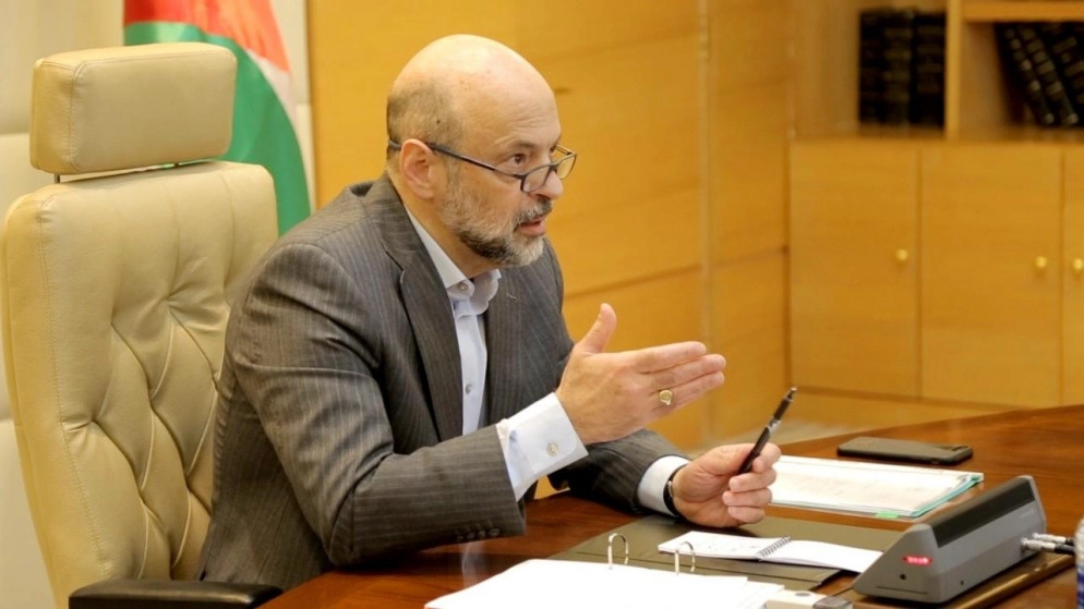 الرزاز يوعز بالاستعداد للحالة الجوية وتأمين الطلبة العائدين