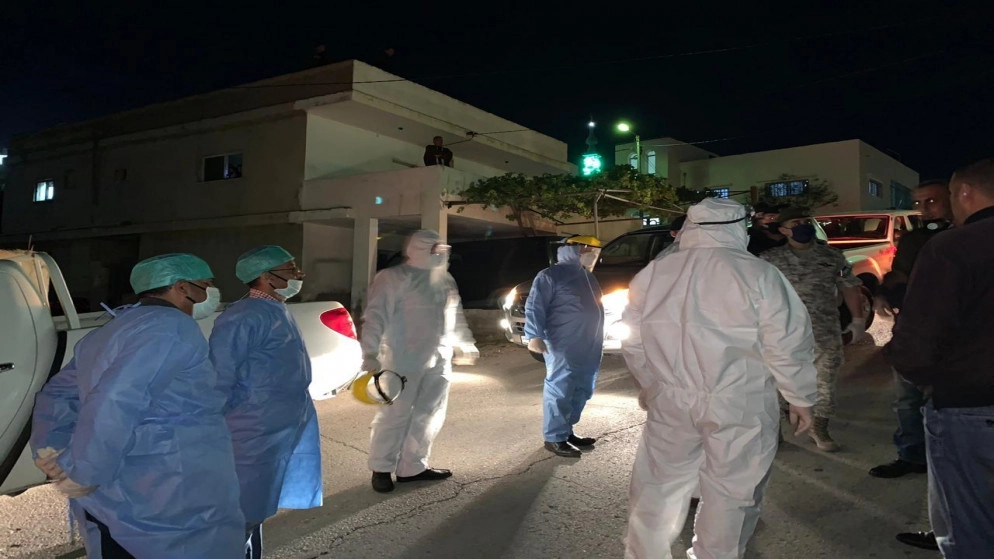 سحب 106 عينات من عائلة مصاب بالفيروس في المفرق