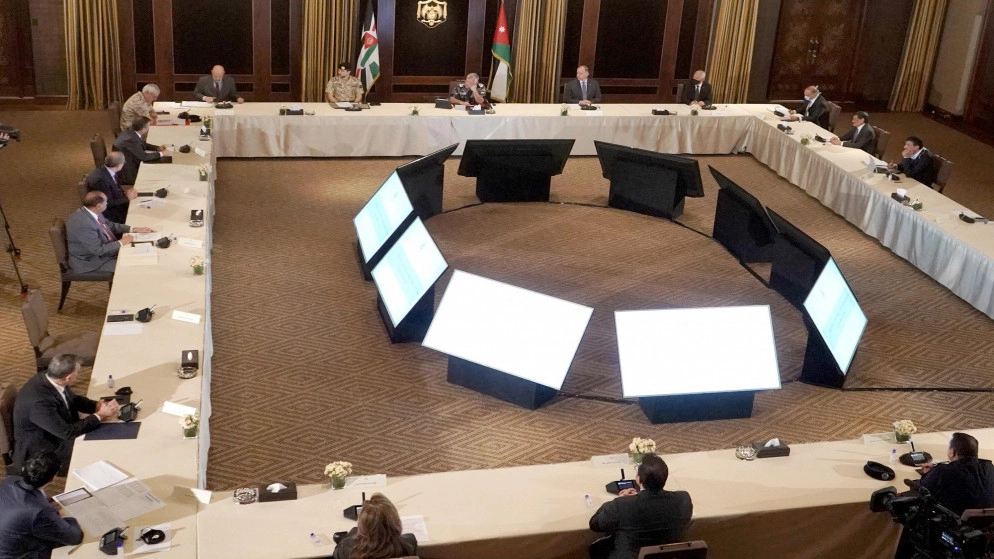 الملك يؤكد على تشديد إجراءات صحية في المعابر الحدودية
