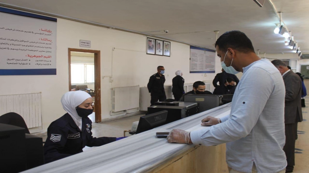 إدارة ترخيص السواقين والمركبات تنجز أكثر من 25 ألف معاملة في يومين