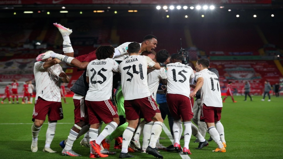 أرسنال يقصي ليفربول ويقابل مانشستر سيتي في ربع النهائي