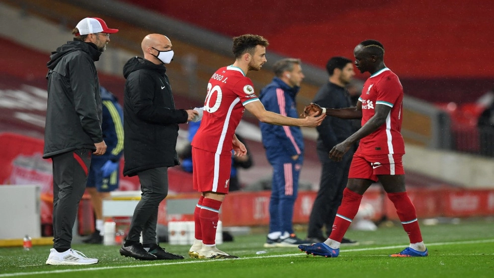 إصابة مانيه نجم ليفربول بفيروس كورونا