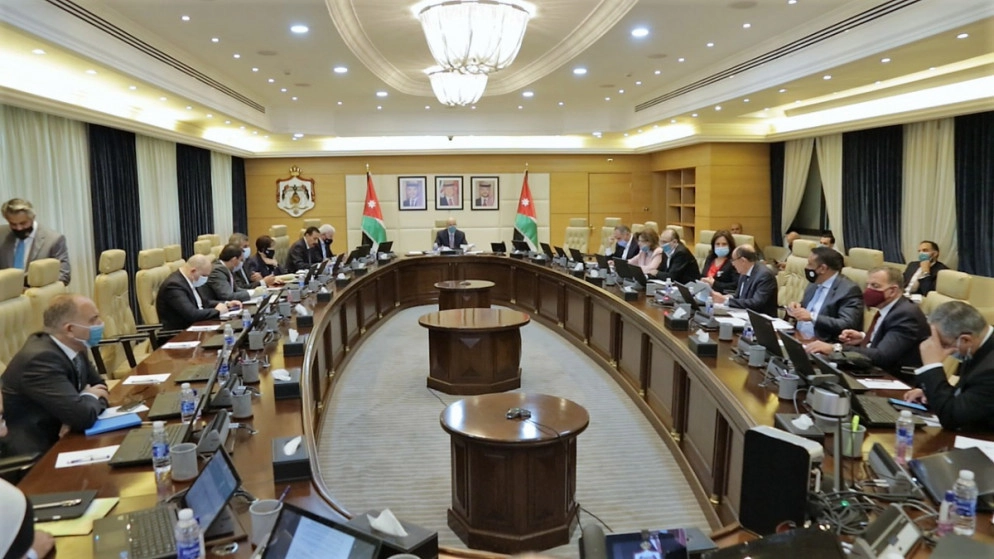 27 وزيرا في حكومة الرزاز حملوا حقيبة وزارية لأول مرة