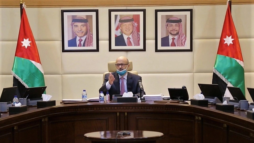 الرزاز يؤكد التزام حكومة تصريف الأعمال بتنفيذ أوامر الملك