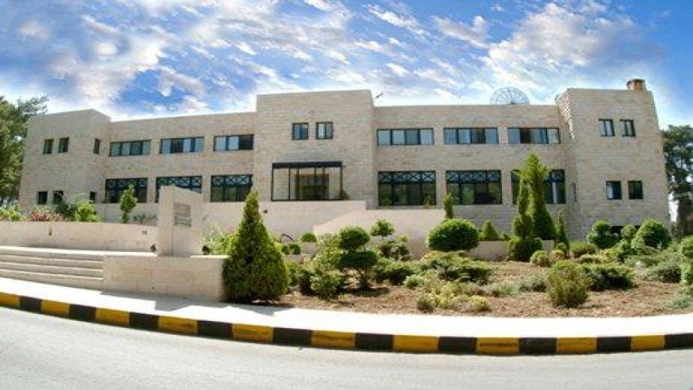 %53 من الأردنيين يرون أن الحكومة قادرة على تحمّل مسؤوليات المرحلة المقبلة