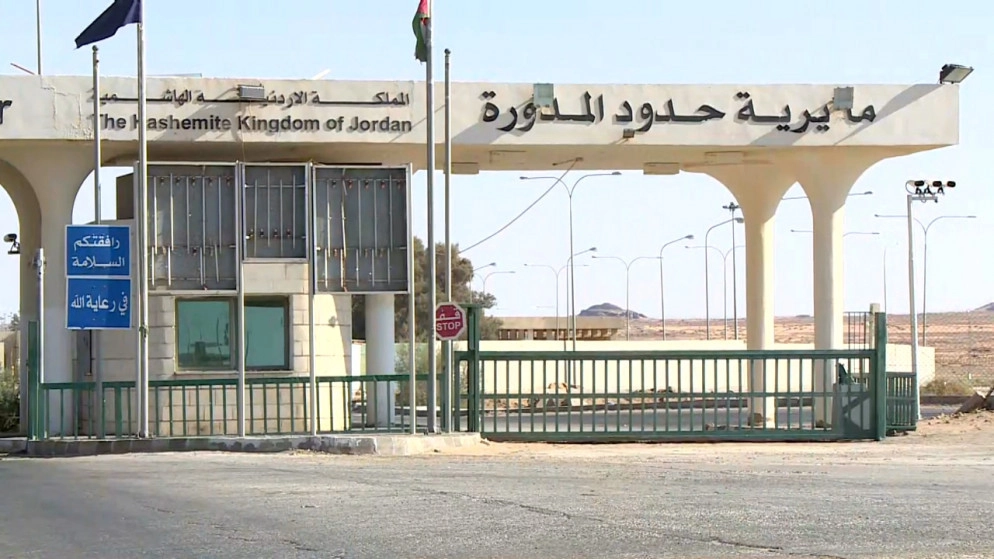 تأمين القادمين عبر المنافذ البرية بحافلات أو مركبات تقلهم إلى منازلهم
