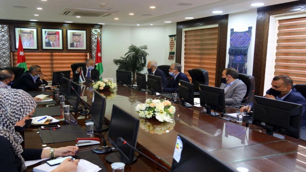بحث زيادة فرص تدريب وتشغيل المهندسين والفنيين الأردنيين