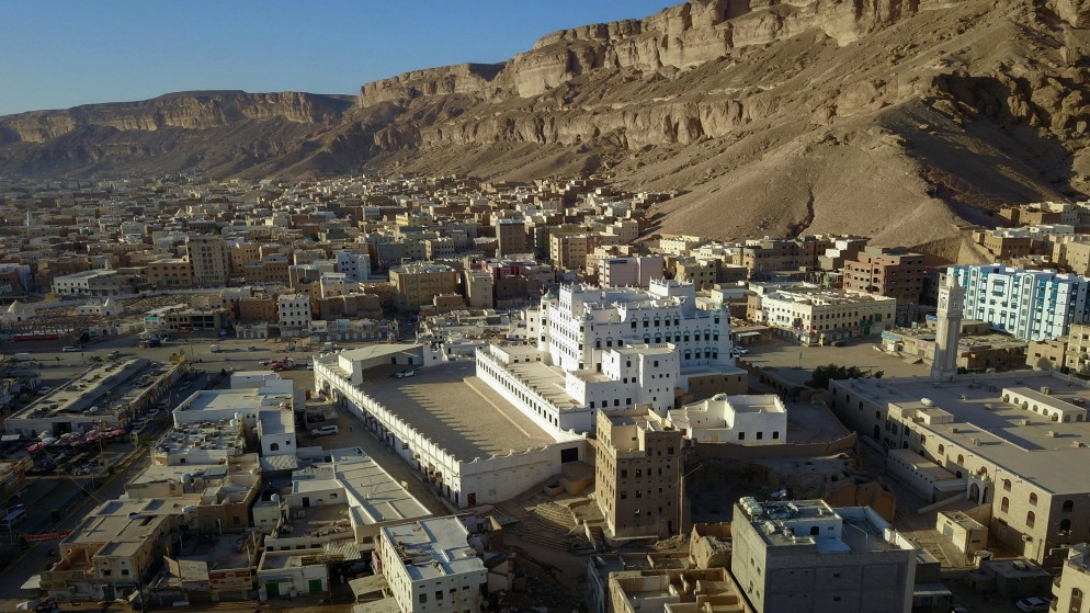 "منهاتن الصحراء" اليمنية ضحية للأمطار بعد نجاتها من الحرب