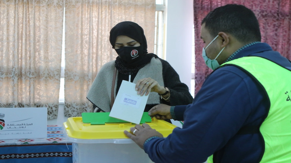 فتح صناديق الاقتراع لاختيار مجلس النواب الـ 19