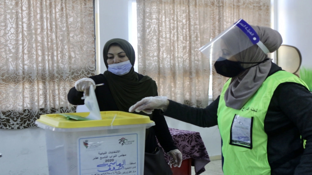 "المستقلة للانتخاب": تمديد فترة التصويت مرتبط بكثافة الاقتراع