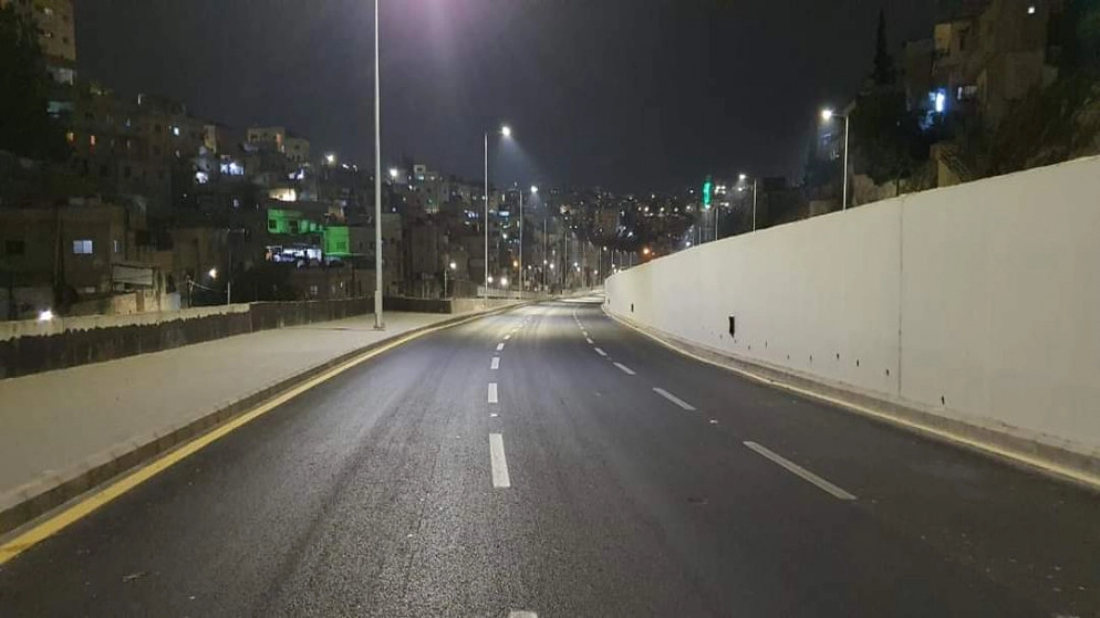 إعادة حركة المرور في شارع الاستقلال وبالاتجاهين 