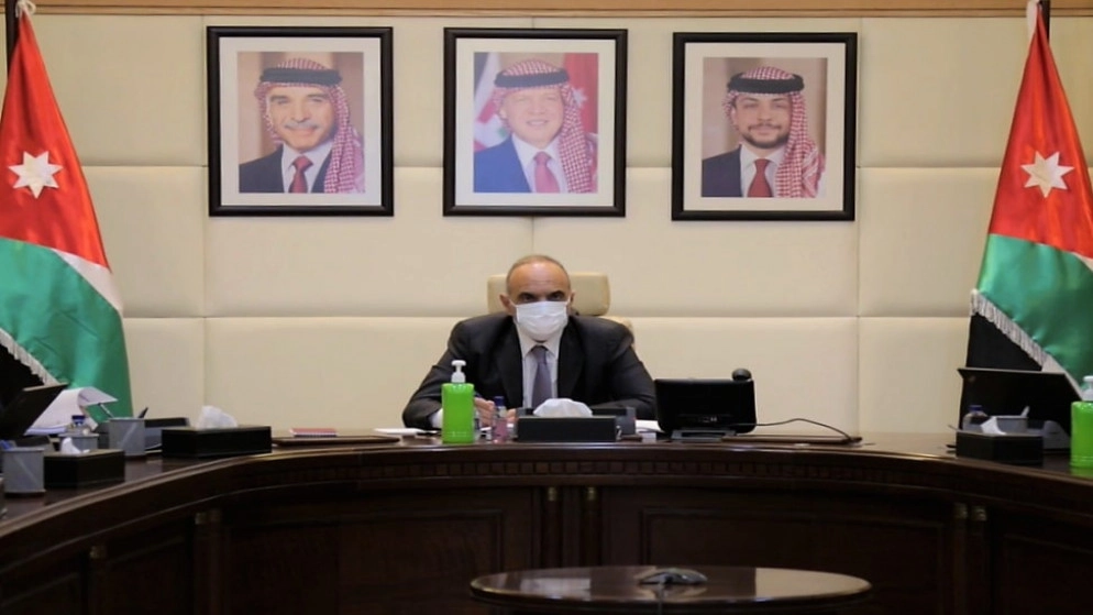 الموافقة على الأسباب الموجبة لمشروعي النظامين المعدِّلين لنظامي كادر ضبّاط وأفراد القوّات المسلّحة