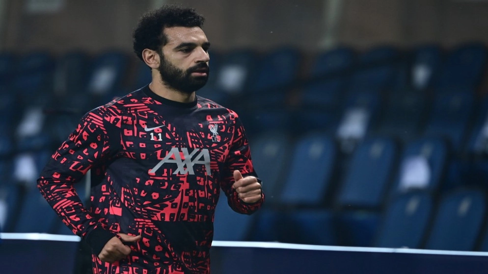 عودة صلاح والنني المصابين بالفيروس إلى إنجلترا بطائرة "مجهزة طبيا"