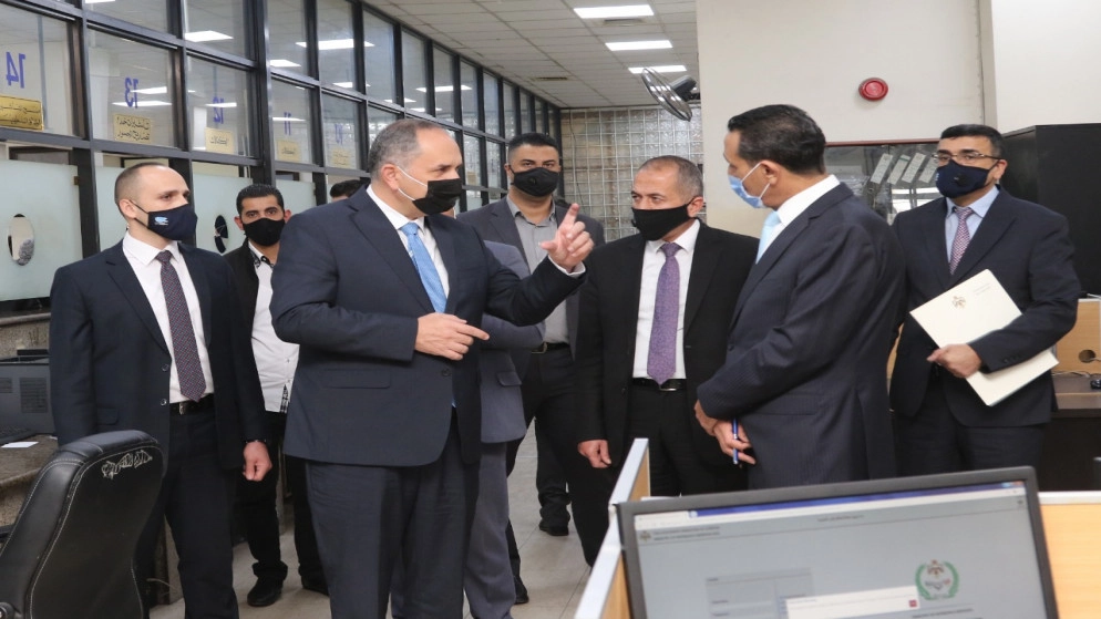 وزير الداخلية المكلف: بذل جهود نوعية لتسهيل وتيسير معاملات المواطنين